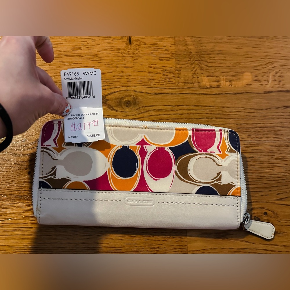 NWT Coach Park Hand Drawn Scarf Print Multicolor Wallet - Picture 4 of 15